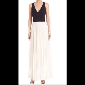 Laundry By Shelli Segal- Pleated Black and White Gown- Size 8